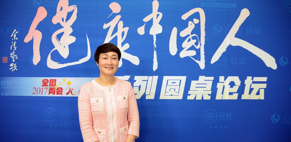 明峰医疗系统股份有限公司董事长，慈溪明峰医院院长潘华素
